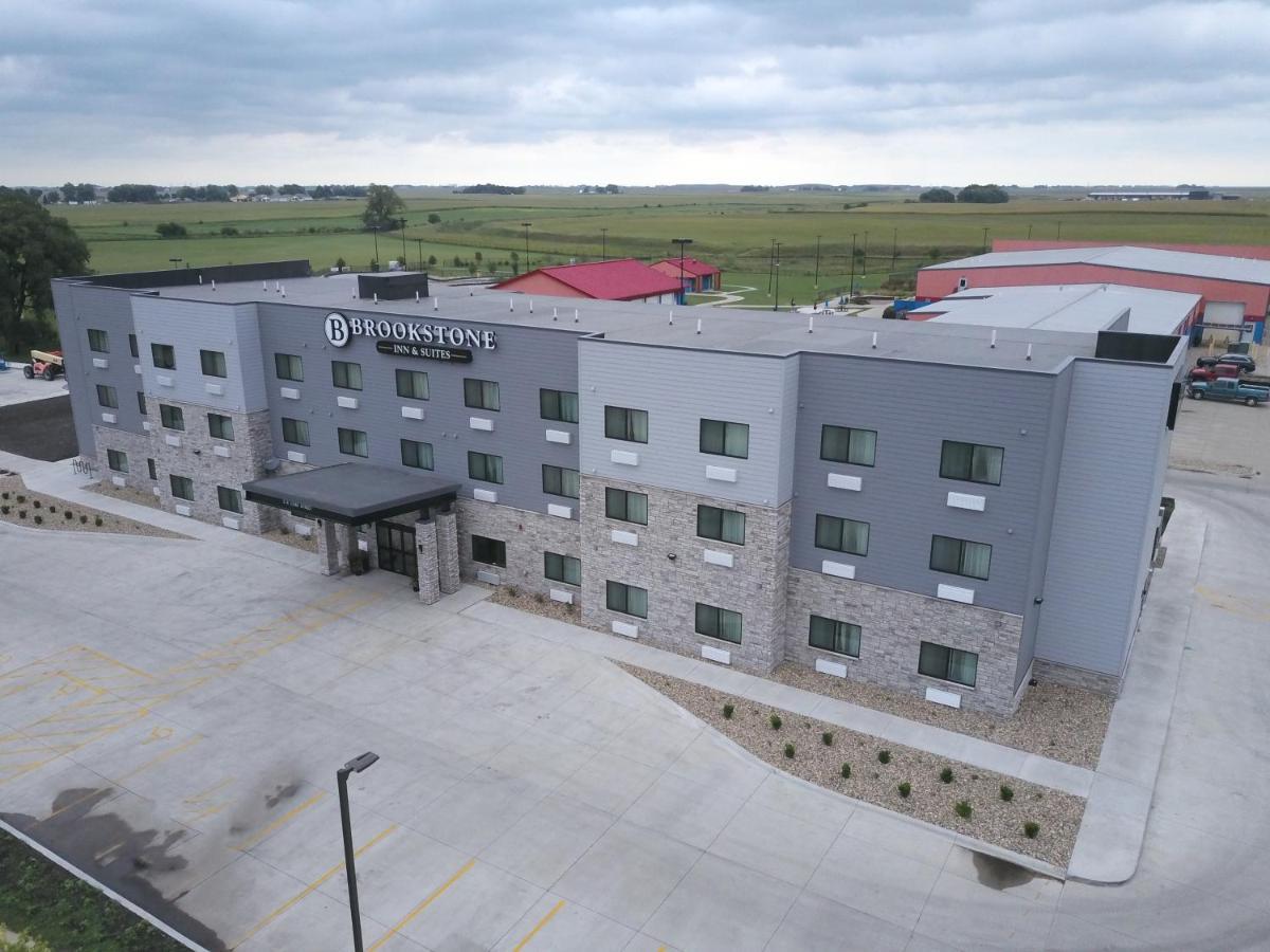 Brookstone Inn & Suites Fort Dodge Exteriér fotografie