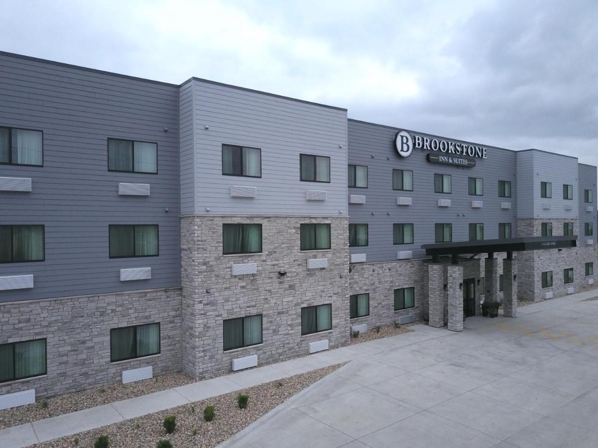 Brookstone Inn & Suites Fort Dodge Exteriér fotografie